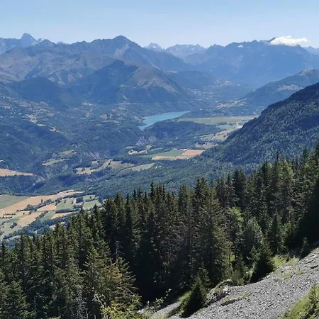 Le Galussel D'etape Et De Sejour